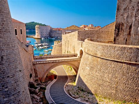 medieval walled cities